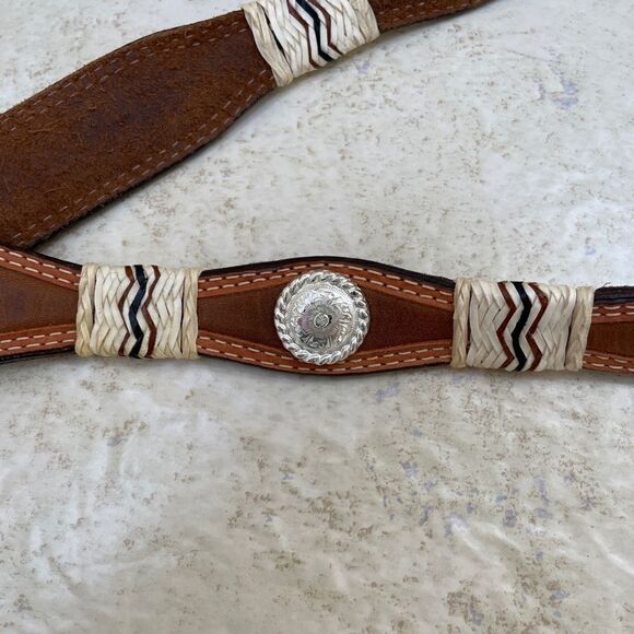 SISKIYOU LEATHER AND BUCKLE COMPANY BROWN LEATHER BELT WITH SILVER MOOSE BUCKLE - Picture 7 of 7